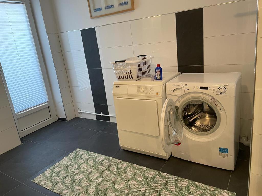 Ferienwohnung Lion Krummhörn Zewnętrze zdjęcie